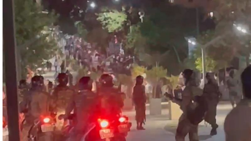 دیده‌بان حقوق بشر: ماموران در ایران با سلاح جنگی به سوی معترضان مسالمت‌جو شلیک کرده‌اند