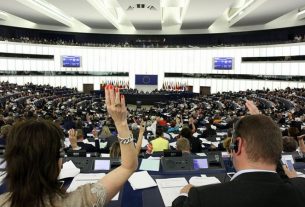 پارلمان اروپا از اتحادیه اروپا خواست تا ایران را تحریم کند