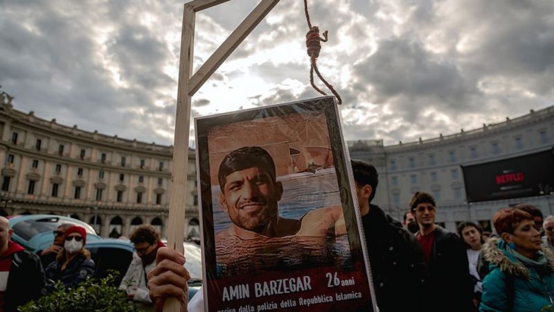 اعتراضات ایران؛ عفو بین‌الملل خواستار توقف اعدام معترضان از جمله محمد قبادلو شد