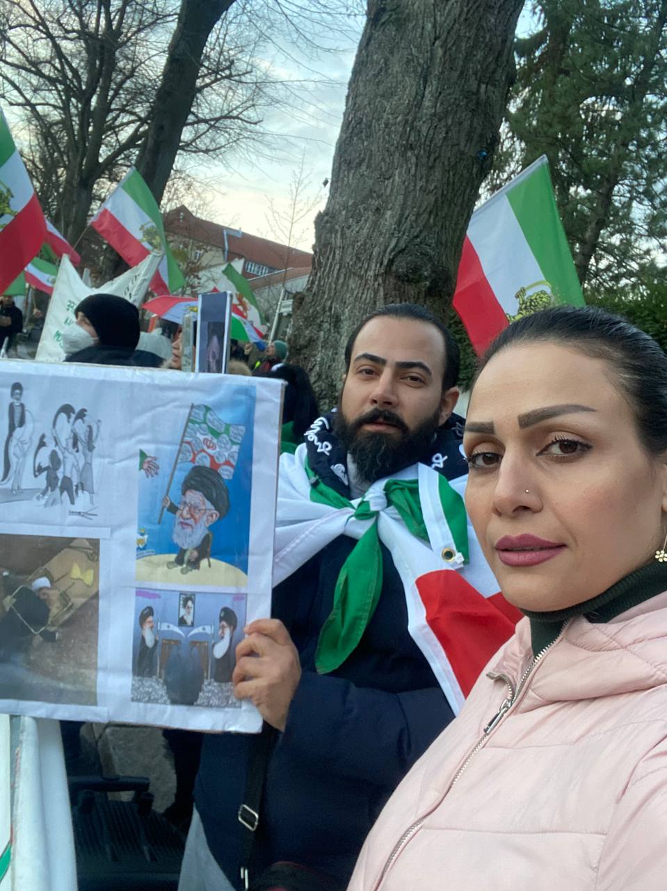 تجمع اعتراضی ایرانیان مقابل سفارت جمهوری اسلامی در برلین
