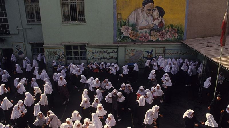افسانه حمایت جمهوری اسلامی از تحصیل زنان