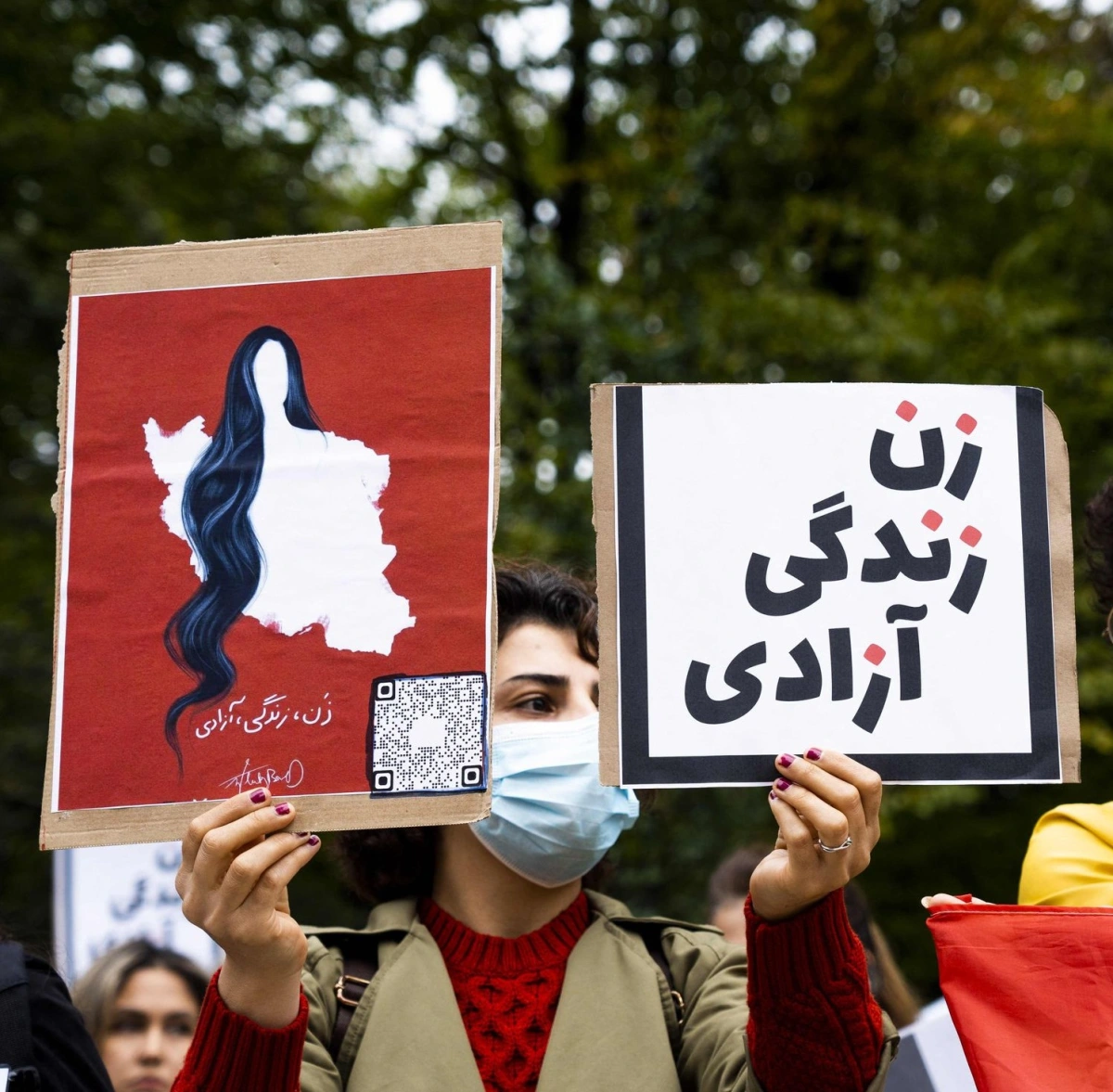 روز جهانی زن؛ معلم ایرانی که نجار شد و دخترانی که بالاخره توانستند مکانیک شوند