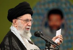 خامنه‌ای از قوه قضائیه خواست با برهم زنندگان امنیت در فضای مجازی برخورد کند‌