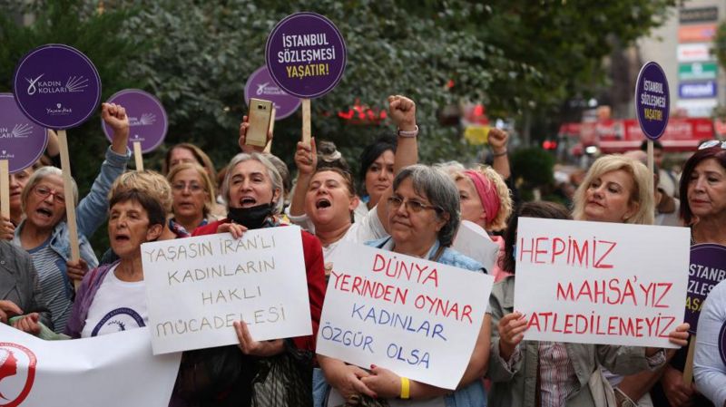 سالگرد اعتراض‌های ایران؛ دولت ترکیه ساکت ماند، اما جامعه مدنی این کشور از معترضان حمایت کرد